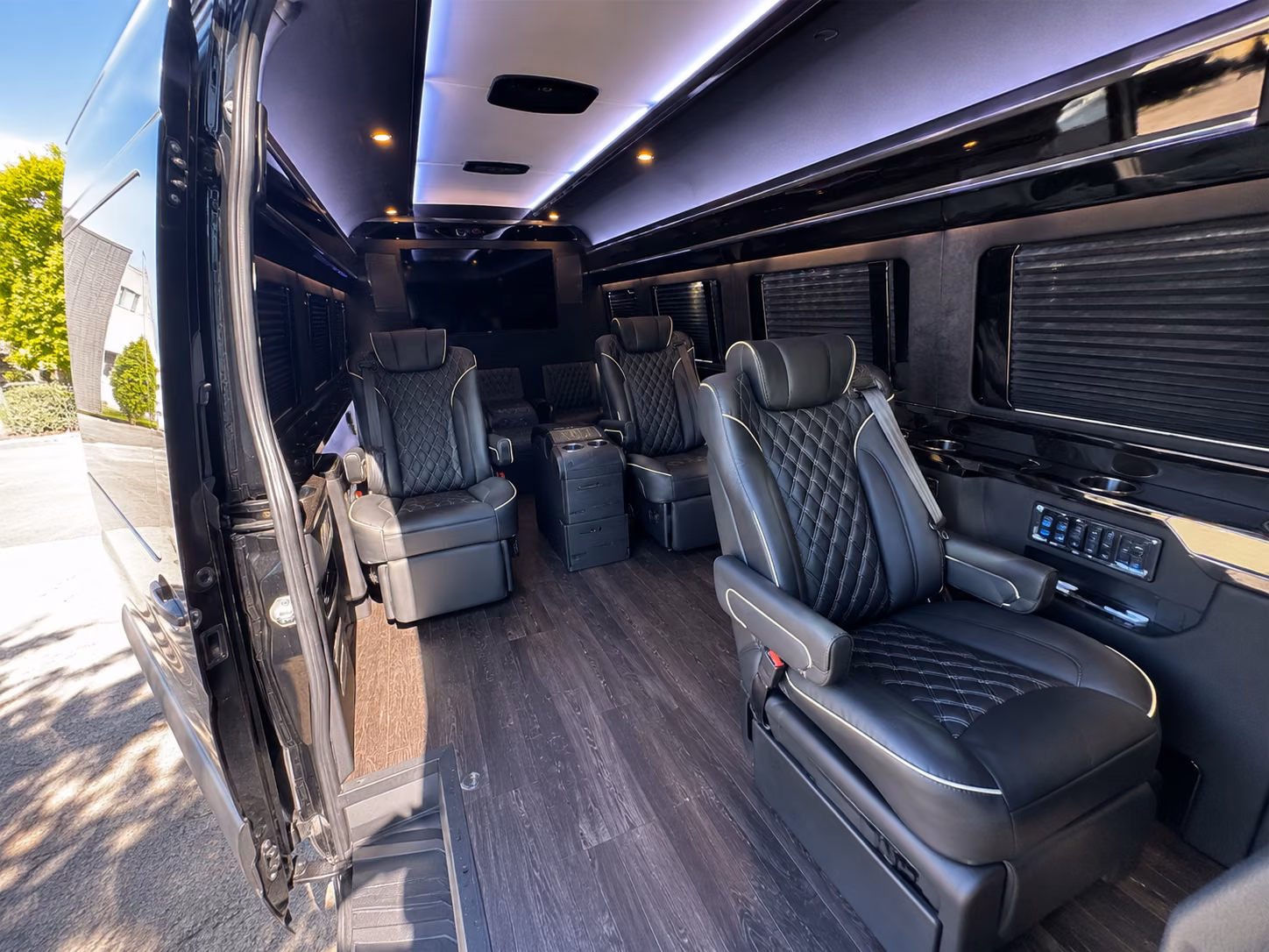 10 passenger sprinter van interior
